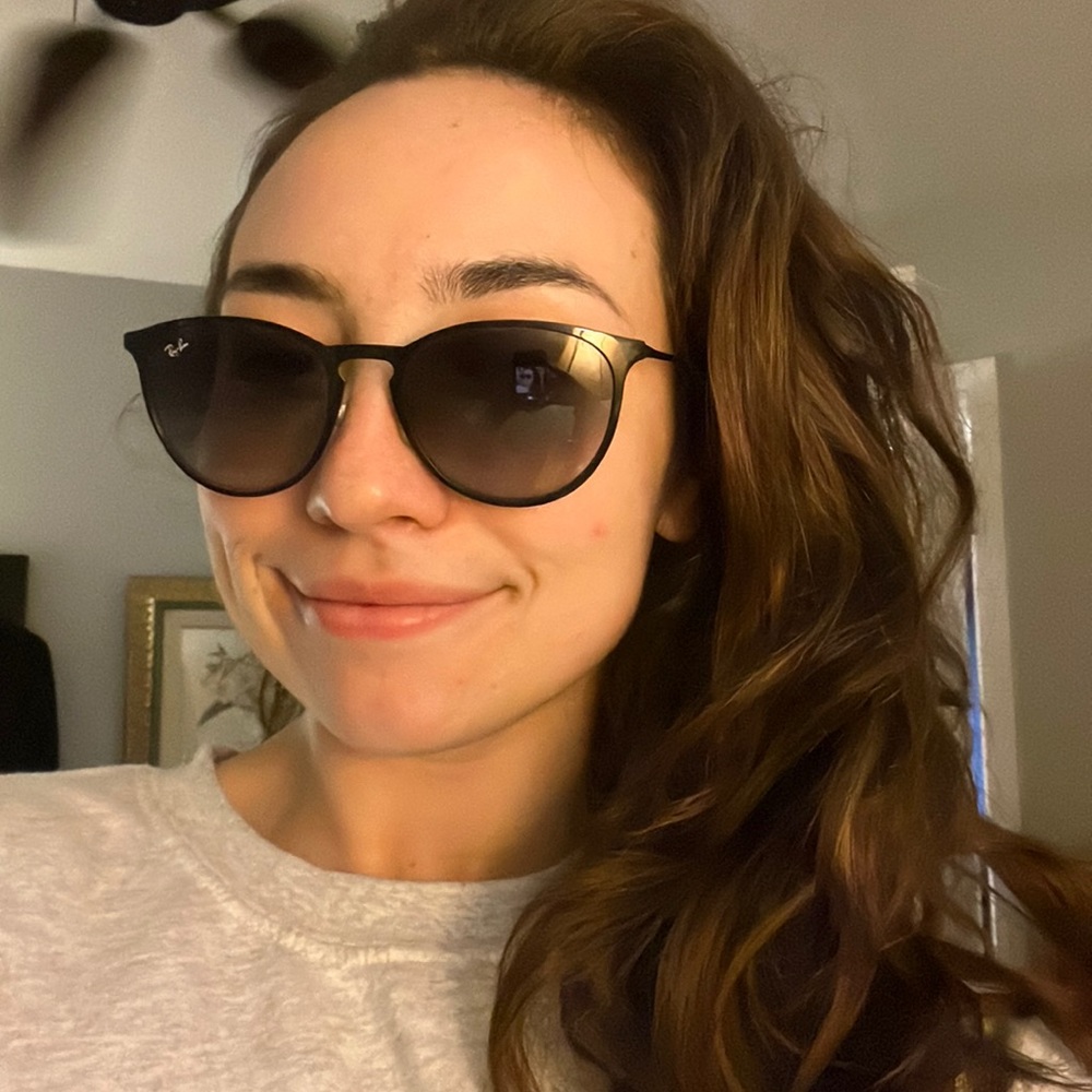 Ray-Ban Sunglasses - Picture 4 of 5